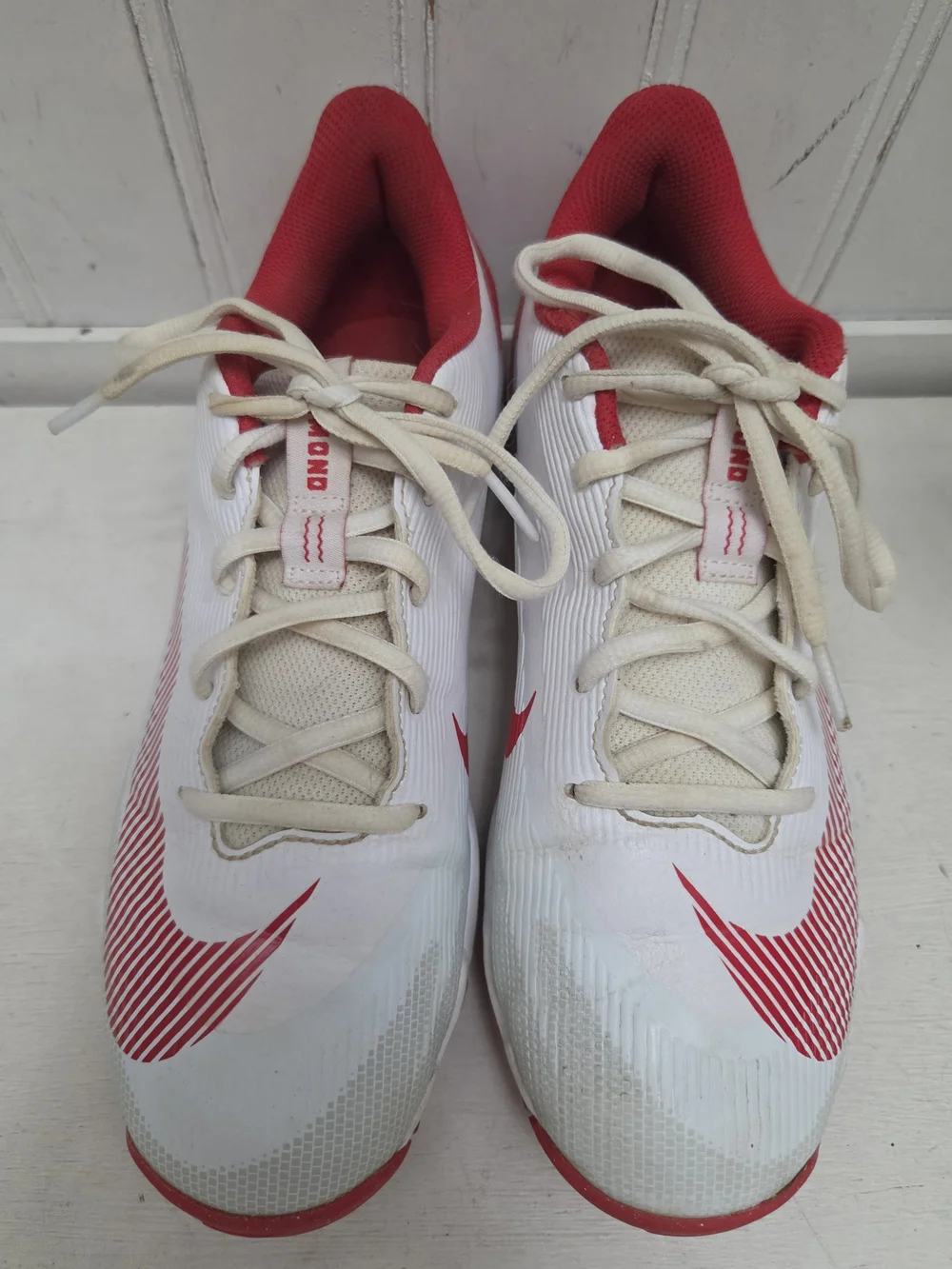Nike Diamond Clutch Baseball Cleats - Men's Size 7 -White & Red